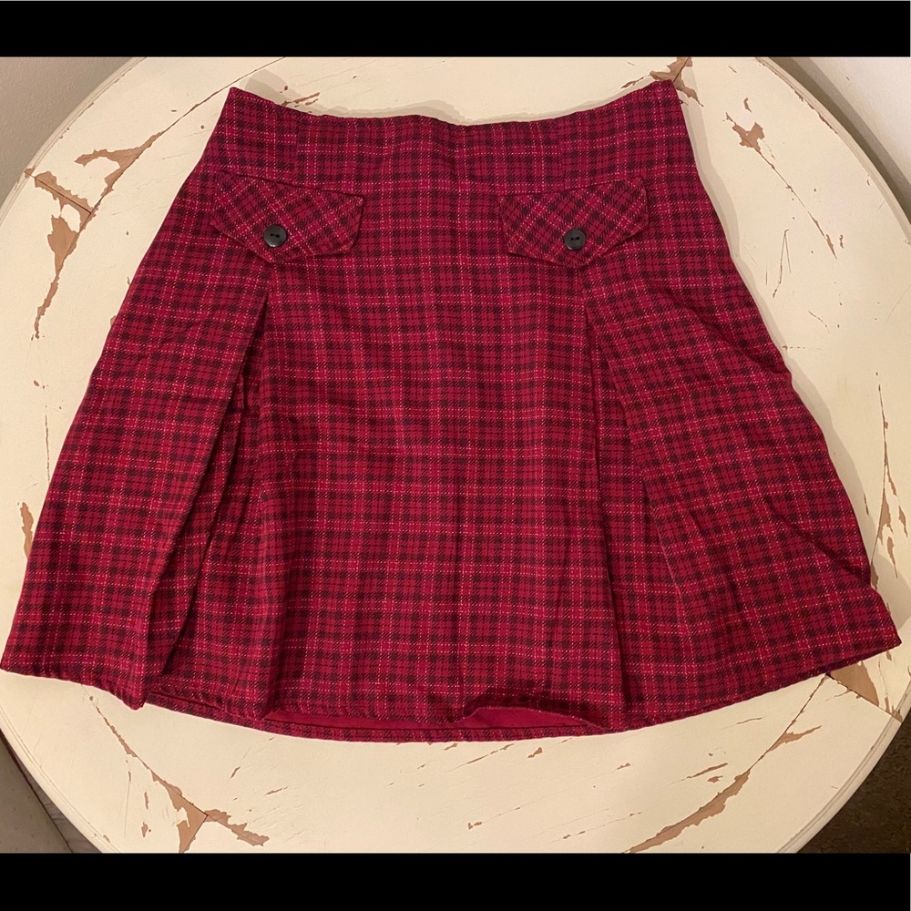 Hang Ten: Pleated plaid mini skirt